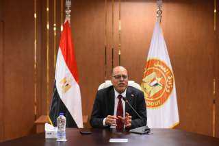 وزير العمل يفتتح ندوة توعوية بقانون العمل الجديد
