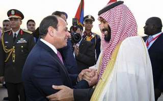 الرئيس السيسى يصل مطار نيوم بالسعودية والأمير محمد بن سلمان فى استقباله