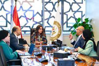 وزيرة التنمية تستعرض جهود البرنامج الوطني لإدارة المخلفات الصلبة