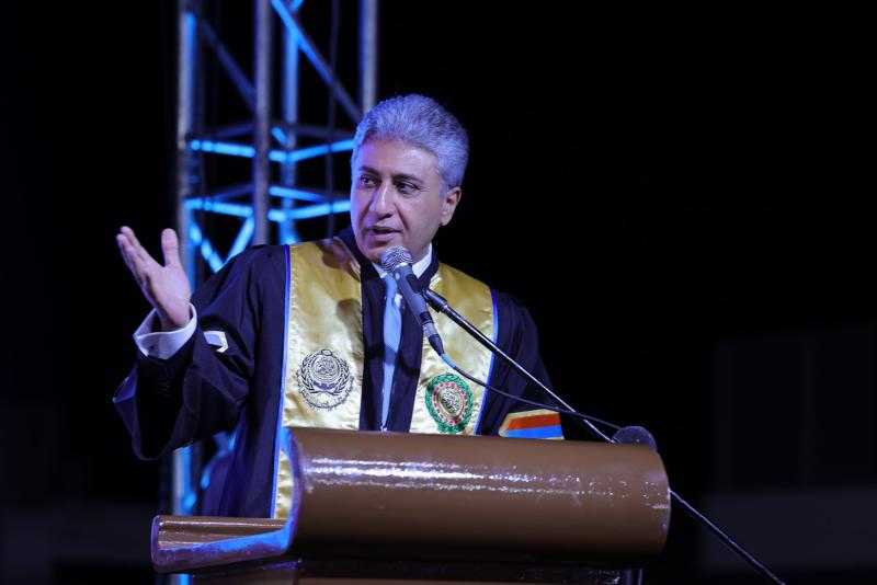 وزير السياحة يشارك في حفل تخرج الدفعة الثانية من الأكاديمية العربية للعلوم والتكنولوجيا