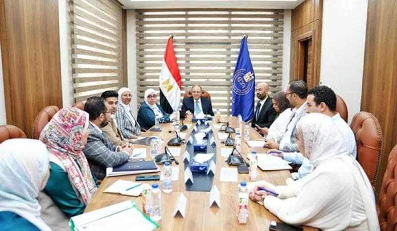 رئيس هيئة الدواء يبحث مع شركة P&G العالمية دعم الاستثمار في المستحضرات الدوائية