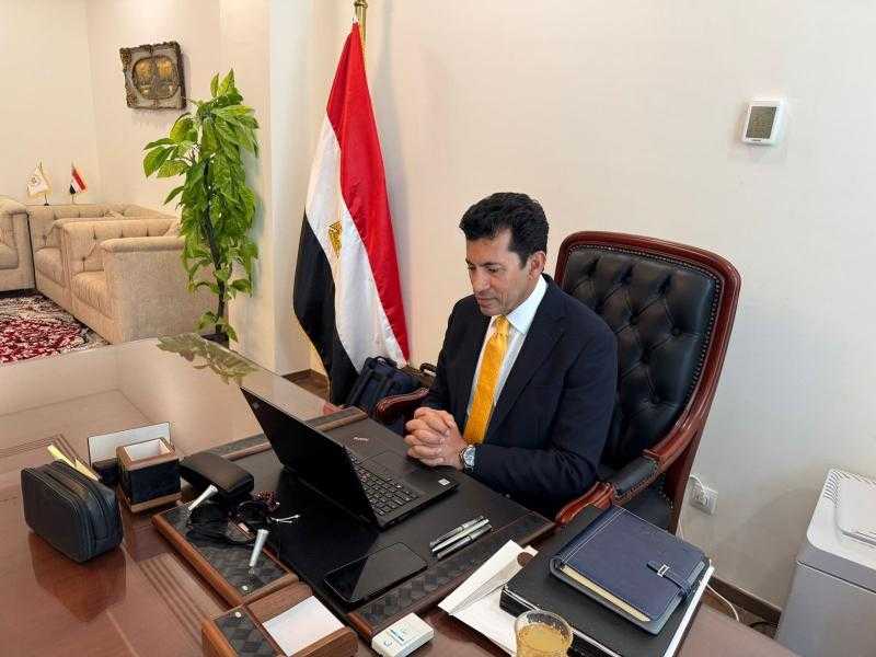 وزير الشباب والرياضة يشارك عبر الفيديو كونفرانس في اجتماع وزراء الرياضة الأفارقة