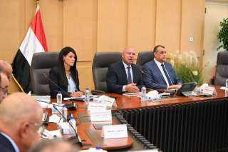 نائب رئيس مجلس الوزراء للتنمية الصناعية يترأس الاجتماع الثلاثين للمجموعة الوزارية للتنمية الصناعية