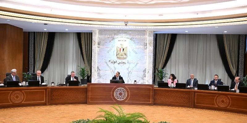 رئيس الوزراء يستقبل نائب رئيس الوزراء الروسي والوفد المرافق له