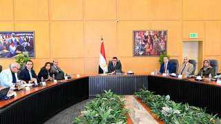 وزير الإسكان يتابع موقف تنفيذ وحدات المبادرة الرئاسية ”سكن لكل المصريين”