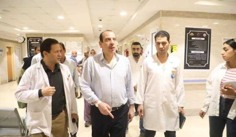 نائب الوزير يجري جولة ميدانية لعدد من المنشآت الطبية بمحافظة كفر الشيخ