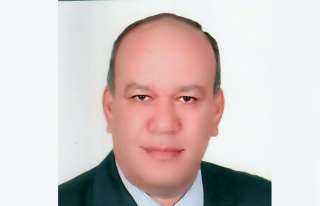 رئيس شركة ميناء القاهرة الجوي يهنئ العاملين بالمطار بعد فوزه بجائزة قيادة المطارات المحورية في الاستدامة لعام 2024