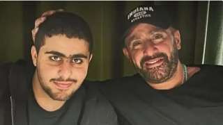 نجل أحمد السقا يكشف تطورات حالة والده الصحية