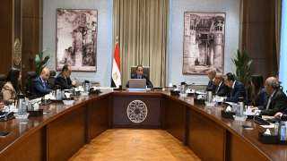 رئيس الوزراء يعقد اجتماعا مع رؤساء أجهزة المدن الجديدة