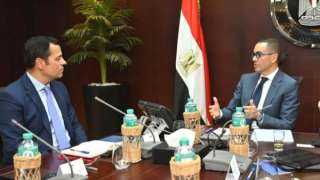 وزير الاستثمار يستعرض مع وفد صندوق النقد الدولي الجهود المبذولة لدعم وتحسين مناخ الاستثمار