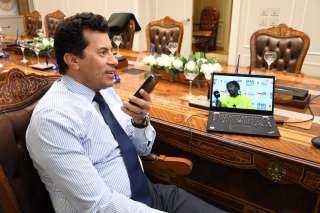 وزير الرياضة يدعم منتخب الشباب لكرة القدم تحت 20 سنة