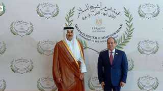 الرئيس السيسى يستقبل أمير قطر فور وصوله للمشاركة بقمة شرم الشيخ للسلام