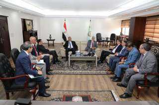 وزير الزراعة يبحث مع نظيره الموريتاني تعزيز سبل التعاون الزراعي المشترك
