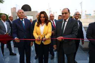 وزيرة التنمية المحلية ومستشار رئيس الجمهورية ومحافظ القاهرة يفتتحون أعمال تطوير حديقة المسلة بالزمالك