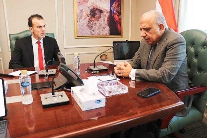 وزير الكهرباء يبحث مع شركة ”Kamp;K” الإماراتية الخطوات التنفيذية لمشروع الربط الكهربائي مع إيطاليا