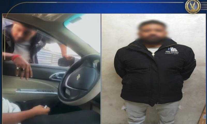 القبض على السايس المتهم بالتعدي على قائد سيارة ومساومته على دفع مبلغ مالي أمام مستشفى الهرم