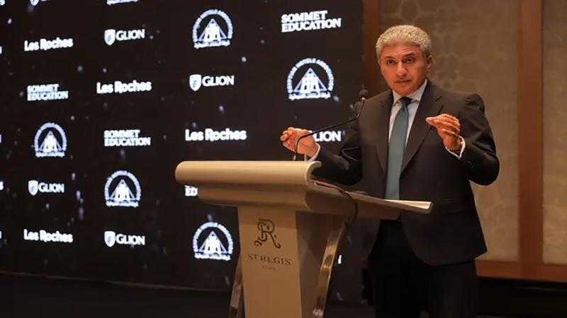 وزارة السياحة والآثار تنفي ما تم تداوله بشأن التقدّم ببلاغ ضد أحد الصحفيين