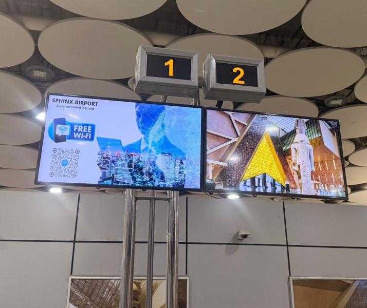 أهم المحاور التي تم تناولها خلال لقاء وزير الطيران المدني مع محرري شئون الطيران