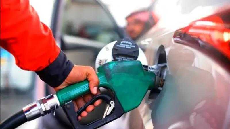 رئيس الوزراء: الحكومة مهدت لارتفاع أسعار المحروقات منذ عام كامل