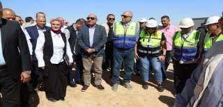 وزير الكهرباء يتفقد إنهاء الأعمال في موقعي أبراج... وزير الكهرباء يتفقد إنهاء الأعمال في موقعي أبراج عبور قناة السويس على مسار خط الربط الكهربائي المصري السعودي