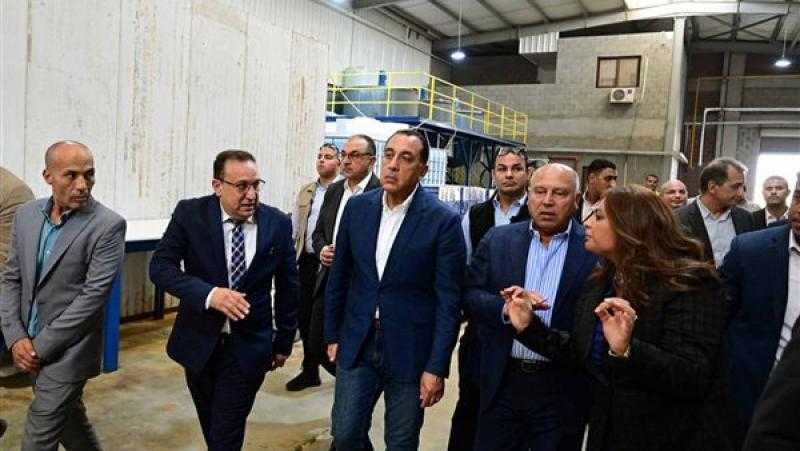 رئيس الوزراء يفتتح مصنع ”سيناي للمستلزمات الطبية”   لتوطين صناعة القفازات الطبية