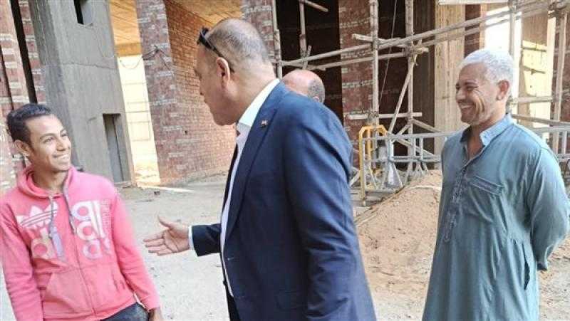 وزير العمل يتدخل ميدانيًا لوقف مخالفات شركتين مقاولات بعد رفضهما إجراءات التفتيش