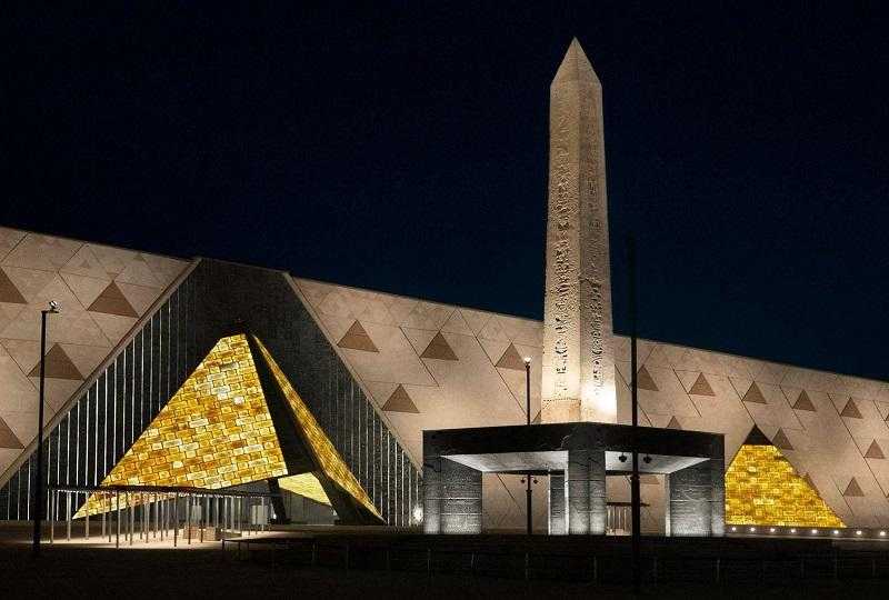 الحكومة ترد على شائعات غلق الطرق لافتتاح المتحف المصري الكبير