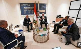 وزير البترول والثروة المعدنية يعقد لقاءات مع رؤساء... وزير البترول والثروة المعدنية يعقد لقاءات مع رؤساء شركات عالمية على هامش “أديبك 2025” بأبوظبي