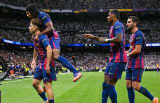 برشلونة يسعى لاستعادة بريقه الليلة أمام كلوب بروج... برشلونة يسعى لاستعادة بريقه الليلة أمام كلوب بروج فى دوري أبطال أوروبا