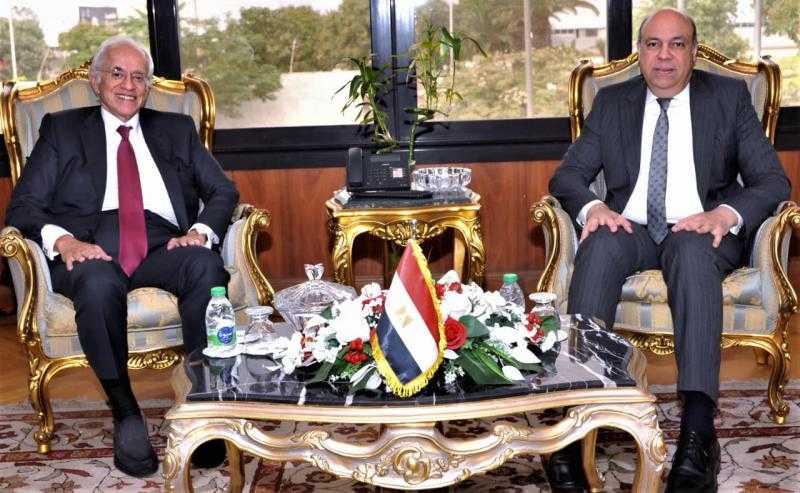 وزير الطيران المدني يستقبل رئيس مجموعة ”كوبيلوزوس” اليونانية  لمتابعة فرص التعاون و الاستثمار في مجال إدارة وتشغيل المطارات