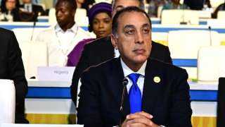 رئيس الوزراء يصل القاهرة بعد مشاركته في ”القمة... رئيس الوزراء يصل القاهرة بعد مشاركته في ”القمة العالمية الثانية للتنمية الاجتماعية” بالدوحة