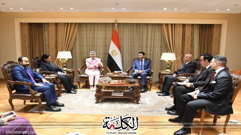 وزير الشباب والرياضة يلتقي وزيرة شؤون الشباب بدولة البحرين
