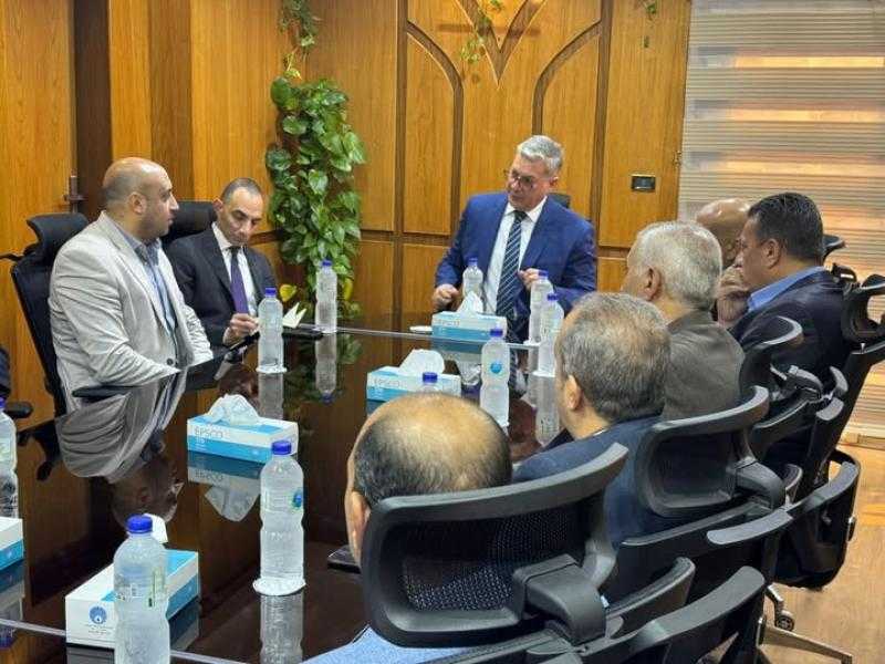 وزير البترول والثروة المعدنية يجري زيارة مفاجئة لشركة أبسكو لمتابعة سير العمل ودعم تنفيذ الأنشطة