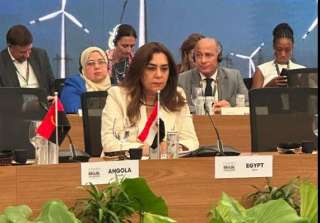 وزيرة التنمية المحلية تشارك في حوار المائدة المستديرة... وزيرة التنمية المحلية تشارك في حوار المائدة المستديرة حول ”التحول في مجال الطاقة”