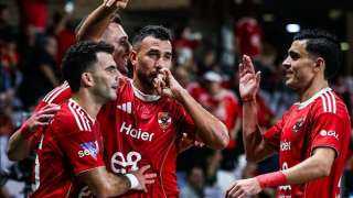 الأهلي يتقدم على الزمالك بهدف بن شرقي فى... الأهلي يتقدم على الزمالك بهدف بن شرقي فى الشوط الأول بنهائى السوبر