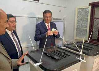 وزير الزراعة يُدلي بصوته في انتخابات مجلس النواب بالإسكندرية ويؤكد على أهمية المشاركة الفعالة