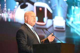 وزير الصناعة والنقل: مشاركة أكثر من 500 شركة عالمية ومحلية من 30 دولة في كافة مجالات الصناعة والنقل