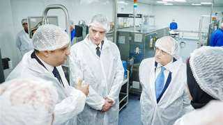 رئيس هيئة الدواء المصرية في جولة ميدانية لمتابعة... رئيس هيئة الدواء المصرية في جولة ميدانية لمتابعة استعداد تطبيق منظومة التتبع الدوائي بمصنع أوركيديا