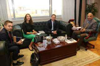 وزير الكهرباء يبحث مع سفير فرنسا بالقاهرة دعم... وزير الكهرباء يبحث مع سفير فرنسا بالقاهرة دعم وتعزيز فرص الشراكة والتعاون في مختلف مجالات الكهرباء والطاقات المتجددة