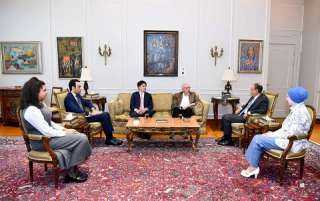 وزير الخارجية يلتقي عضو البرلمان الألماني عن تحالف حزبي الاتحاد الديمقراطي والاشتراكي المسيحيين