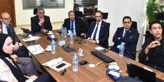 رئيس هيئة الاستثمار يلتقي المدير الإقليمي لشركة ”مينهارت” السنغافورية لبحث التوسع في الاستثمارات