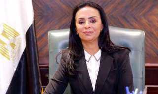 وزيرة التضامن توجه فريق التدخل السريع بالتعامل مع... وزيرة التضامن توجه فريق التدخل السريع بالتعامل مع حالات كبار بلا مأوى فى القاهرة والجيزة