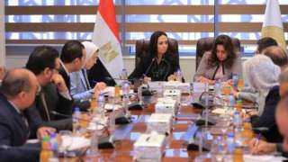 وزيرتا التضامن والتنمية المحلية تبحثان دعم جهود الهلال الأحمر المصري وبعض الملفات المشتركة