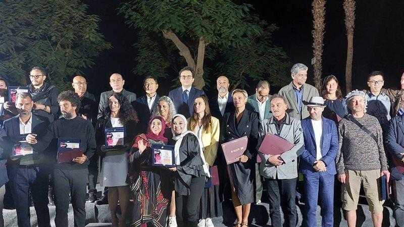 وزير الثقافة ومحافظ الأقصر يشهدان ختام “ملتقى الأقصر الدولي للتصوير”