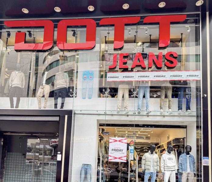 ” Dott Jeans Menswear” تعلن عن إطلاق مجموعة شتاء 2025 للملابس الرجالية بتصميمات عصرية تجمع بين الأناقة العملية والراحة